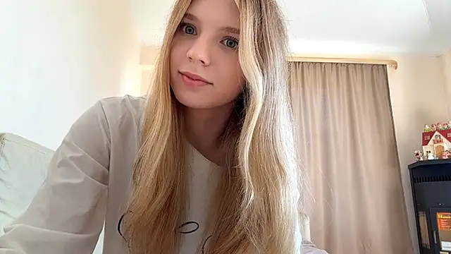 FruityXo online show from October 2025 10:38:02 AM