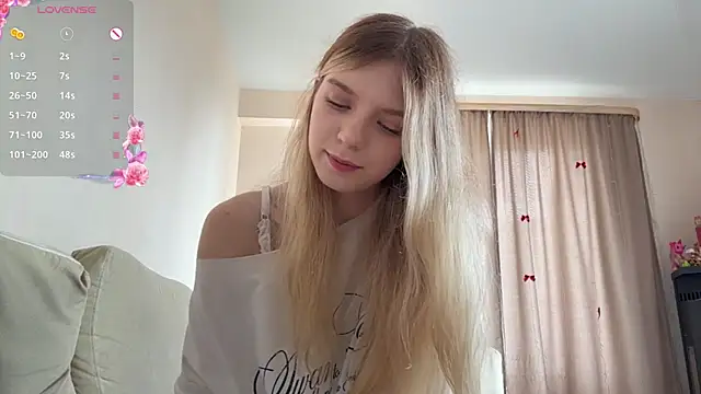 FruityXo online show from July 2026 12:01:02 PM