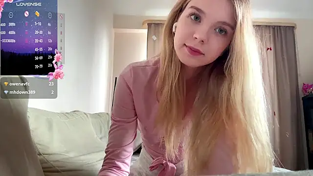 FruityXo online show from April 2026 11:39:01 AM