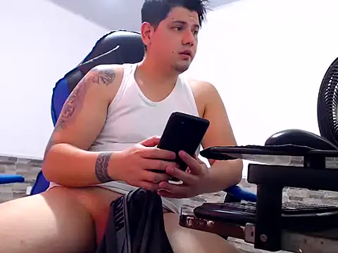 Snapshot of mister_cum1999 chatting on July 2026 04:39:02 PM mister cum1999 online show from July 2026 04:39:02 PM