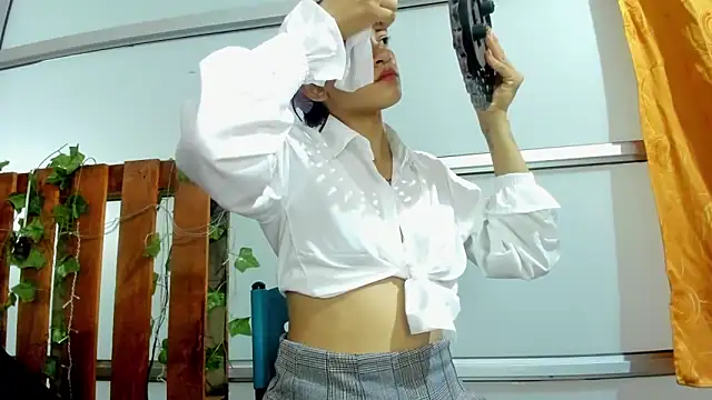 cris dulce online show from April 2026 07:58:02 PM