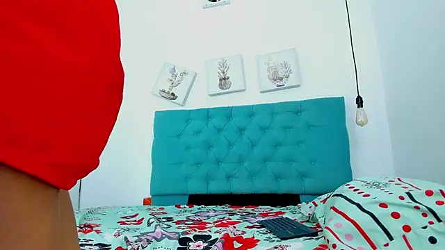 cris dulce online show from December 2025 06:39:02 PM