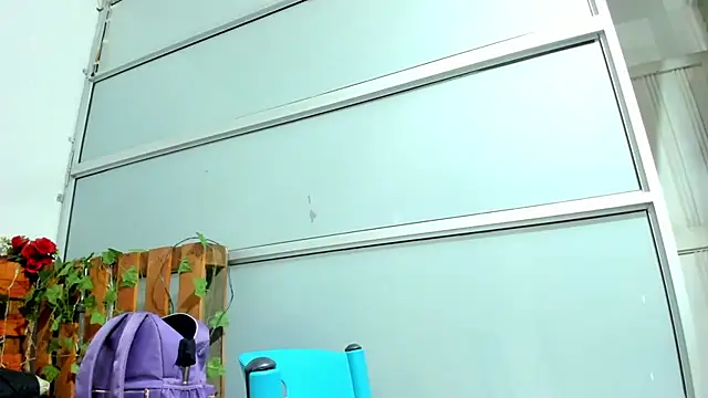 cris dulce online show from February 2026 12:50:01 AM