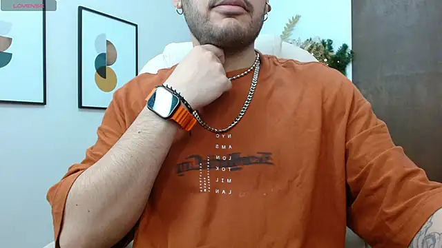   Damian    online show from November 2025 11:04:02 PM