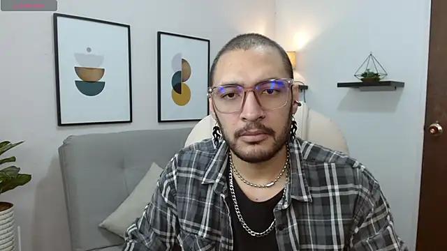   Damian    online show from November 2025 11:30:02 PM