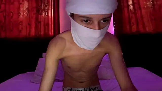 Snapshot of holydirt_luxeno1 chatting on October 2025 12:02:01 PM holydirt luxeno1 online show from October 2025 12:02:01 PM