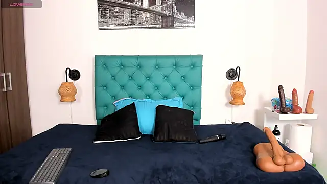 Snapshot of juliana_13 chatting on November 2025 07:18:02 PM juliana 13 online show from November 2025 07:18:02 PM