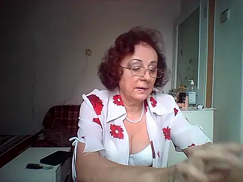 Julia54391 online show from October 2025 08:28:01 AM