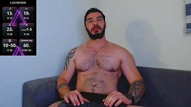 Drake Cole online show from December 2025 11:31:02 PM