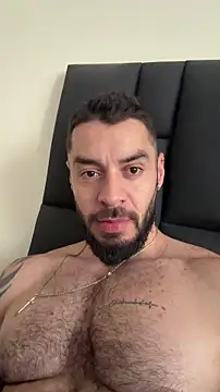 Snapshot of Drake_Cole chatting on May 2026 09:44:02 PM Drake Cole online show from May 2026 09:44:02 PM