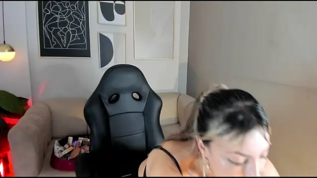 marie bass online show from April 2026 01:39:02 PM