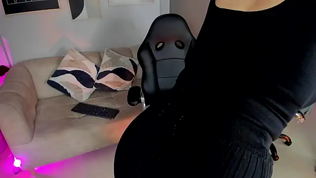 marie bass online show from May 2026 01:37:02 PM