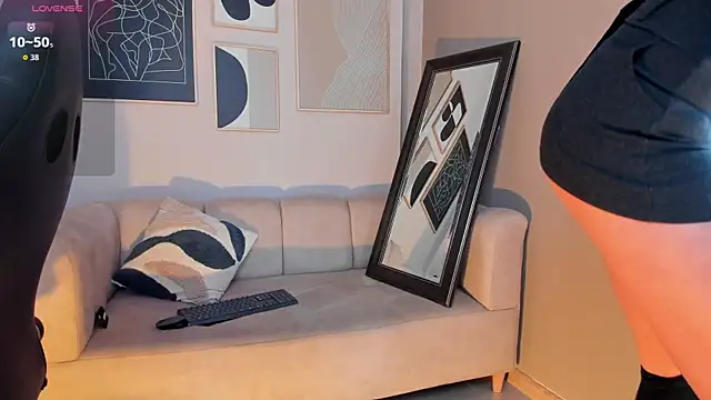 marie bass online show from November 2025 12:52:02 PM