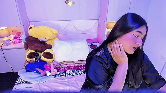 LilyWhitney online show from March 2026 04:05:02 AM