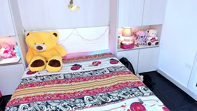 LilyWhitney online show from March 2026 04:11:01 AM