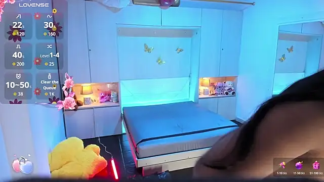 LilyWhitney online show from March 2026 08:22:01 PM