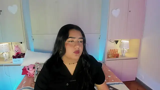 LilyWhitney online show from October 2025 03:50:01 AM