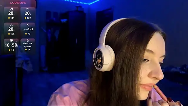 LauretteRagar online show from September 2025 06:07:01 PM