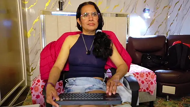Vanessa 7  online show from April 2026 10:55:02 PM