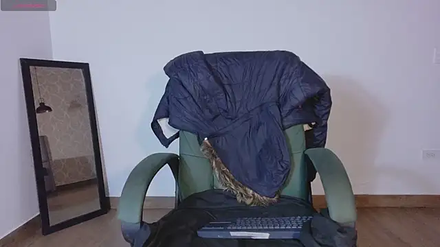 Vanessa 7  online show from December 2025 10:14:02 PM