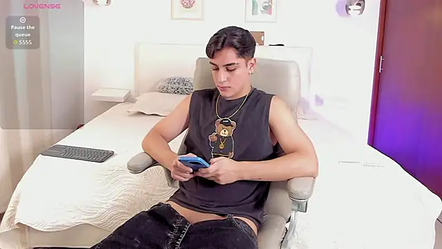 Snapshot of Thiago_winteer chatting on October 2025 04:58:02 AM Thiago winteer online show from October 2025 04:58:02 AM