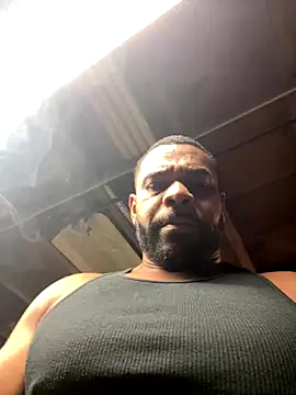 Snapshot of StrongP1738 chatting on September 2025 03:24:02 PM StrongP1738 online show from September 2025 03:24:02 PM