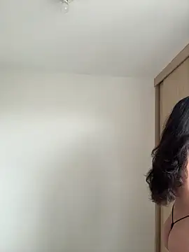 LauraCatalina online show from October 2025 12:06:02 PM