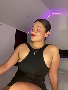 Snapshot of MiaAlarie chatting on January 2026 05:11:02 AM MiaAlarie online show from January 2026 05:11:02 AM