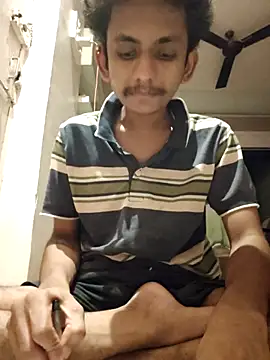 Snapshot of yung_cplz chatting on September 2025 09:15:01 PM yung cplz online show from September 2025 09:15:01 PM