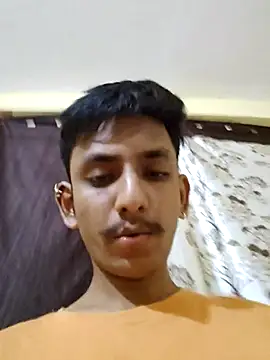 Snapshot of yung_cplz chatting on October 2025 01:24:02 PM yung cplz online show from October 2025 01:24:02 PM