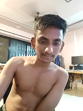 Snapshot of yung_cplz chatting on November 2025 05:46:02 PM yung cplz online show from November 2025 05:46:02 PM