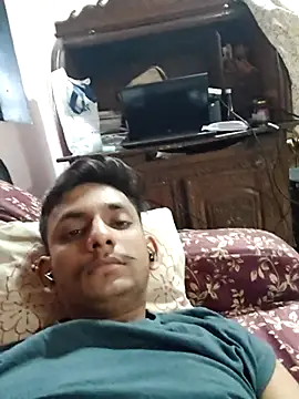 Snapshot of yung_cplz chatting on October 2025 11:01:01 AM yung cplz online show from October 2025 11:01:01 AM