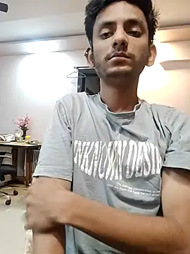 Snapshot of yung_cplz chatting on January 2026 01:51:01 PM yung cplz online show from January 2026 01:51:01 PM