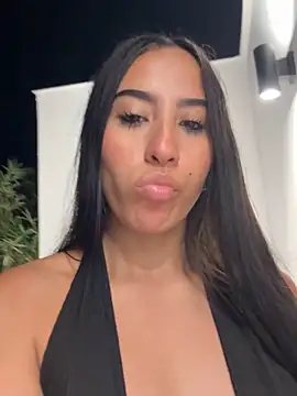 LucianaWild online show from September 2025 05:03:01 AM