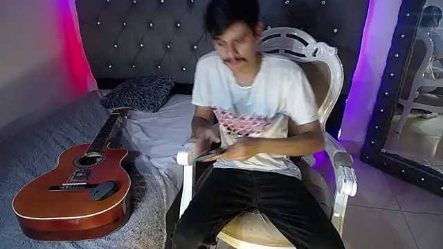 Charlie Cock  online show from September 2025 04:13:02 AM