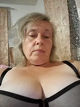 Snapshot of Catherine372311 chatting on September 2025 08:09:01 PM Catherine372311 online show from September 2025 08:09:01 PM