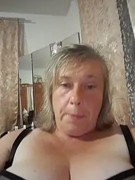 Snapshot of Catherine372311 chatting on September 2025 07:36:01 PM Catherine372311 online show from September 2025 07:36:01 PM