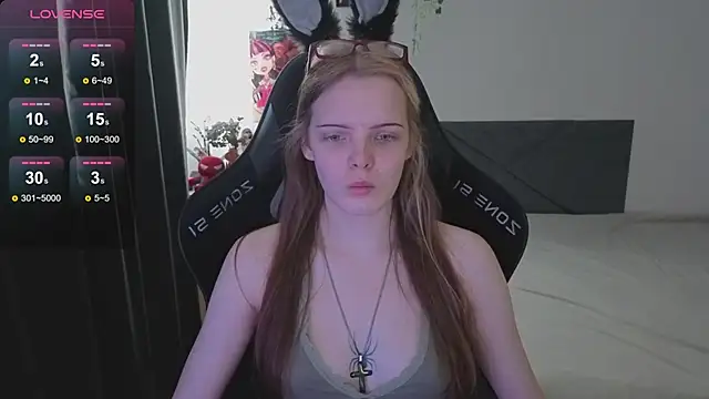 Luna Navy online show from October 2025 09:08:01 AM