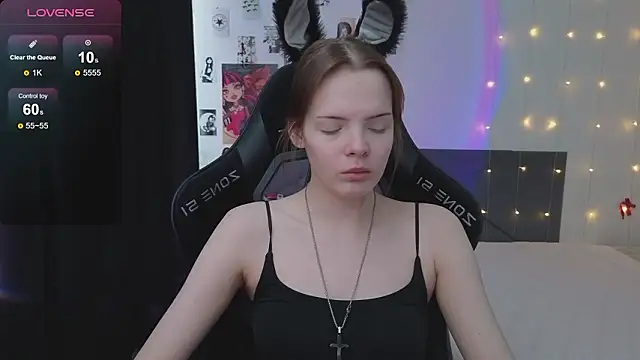 Luna Navy online show from February 2026 06:36:02 AM