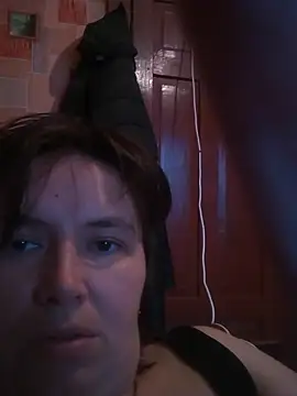 Snapshot of Romashka33011 chatting on November 2025 08:18:01 AM Romashka33011 online show from November 2025 08:18:01 AM