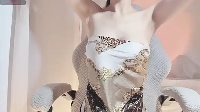 Vessi-babe online show from November 2025 09:02:01 AM