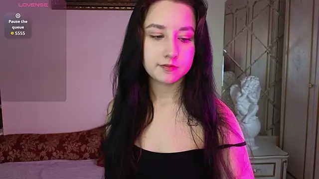 Snapshot of Eva_Maller chatting on December 2025 04:35:02 AM Eva Maller online show from December 2025 04:35:02 AM