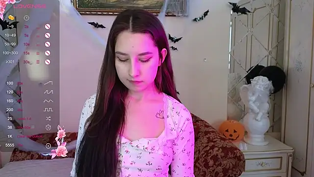 Snapshot of Eva_Maller chatting on November 2025 04:50:02 AM Eva Maller online show from November 2025 04:50:02 AM