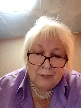 Alexia64231 online show from October 2025 06:47:02 AM