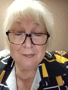 Alexia64231 online show from November 2025 10:53:01 AM