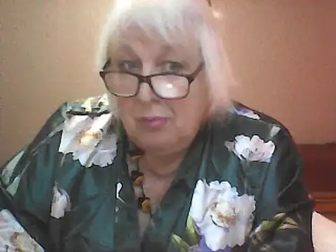 Snapshot of Alexia64231 chatting on October 2025 02:20:02 PM Alexia64231 online show from October 2025 02:20:02 PM