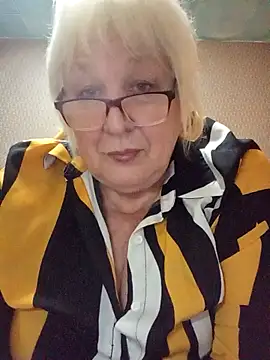 Alexia64231 online show from October 2025 06:19:02 PM