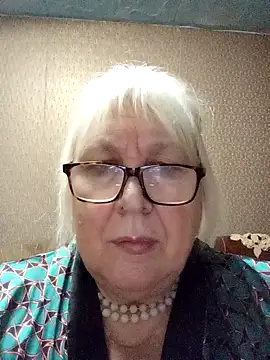 Alexia64231 online show from November 2025 02:12:01 PM