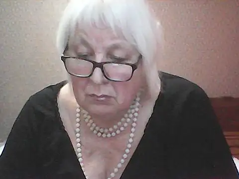Snapshot of Alexia64231 chatting on September 2025 04:02:01 PM Alexia64231 online show from September 2025 04:02:01 PM