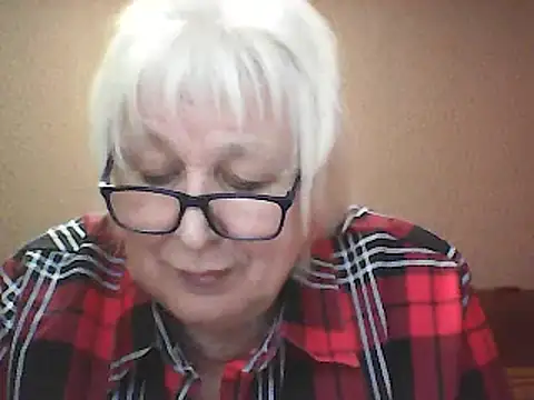 Snapshot of Alexia64231 chatting on October 2025 05:25:02 PM Alexia64231 online show from October 2025 05:25:02 PM